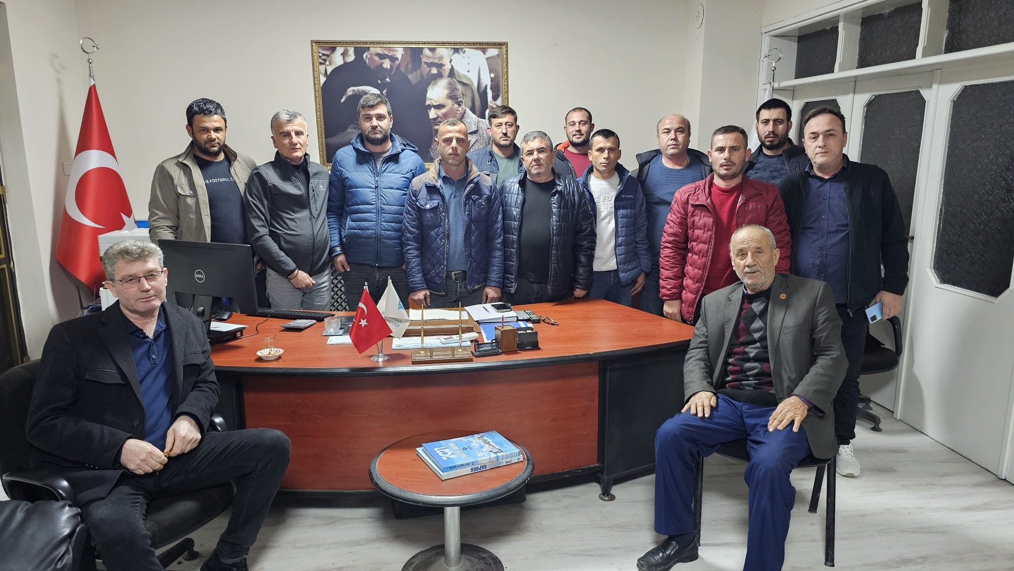 Bandırmalı çiftçilerin meralarını korumak için hukuk mücadelesi Balıkesir’in Bandırma ilçesinde Aksakal ve Karaçalılık kırsal mahallelerinde çiftçilik yapan