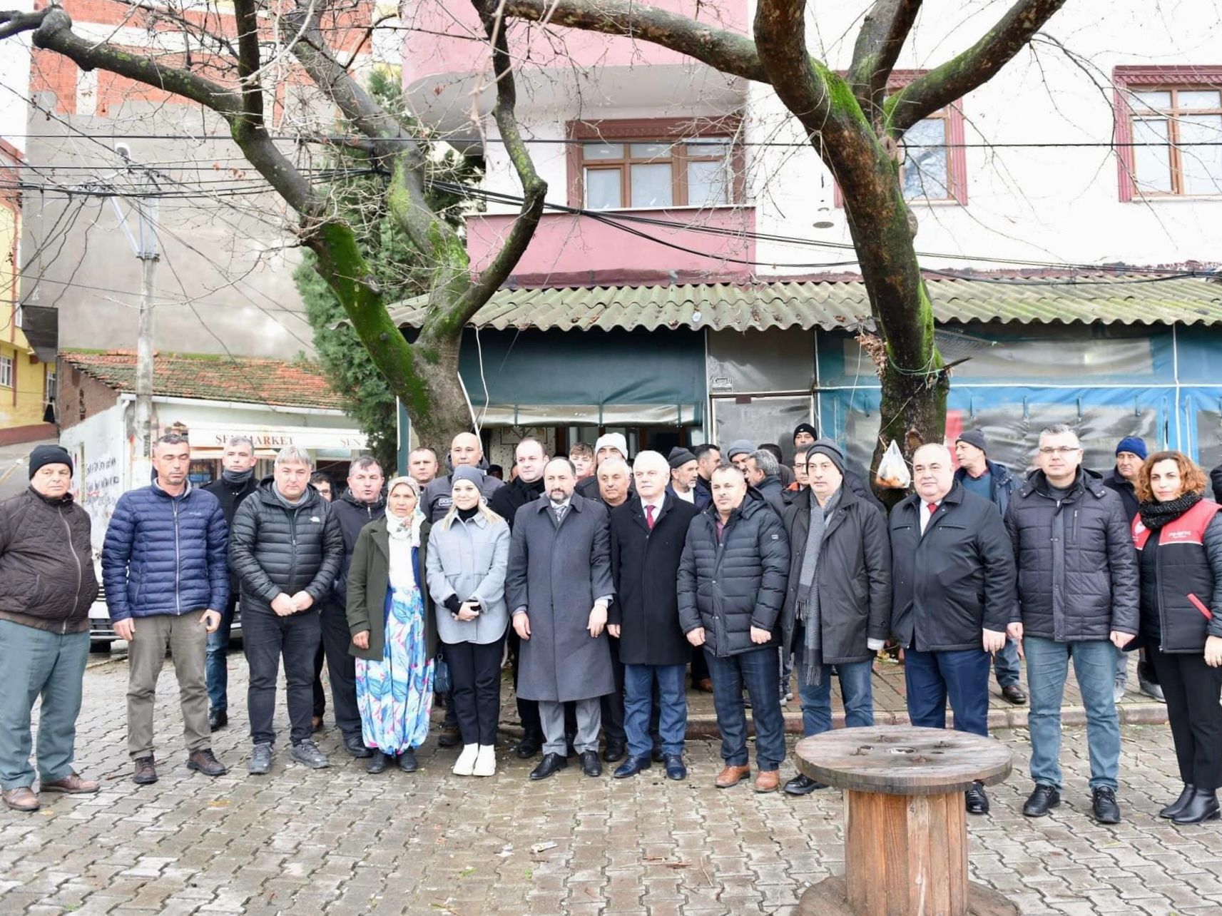 ERDEK’TE SU ÜRÜNLERİ ÜRETİMİ DEĞERLENDİRİLDİ Türkiye’nin en büyük balıkçı gemisi filosuna sahip olan Balıkesir’de su
