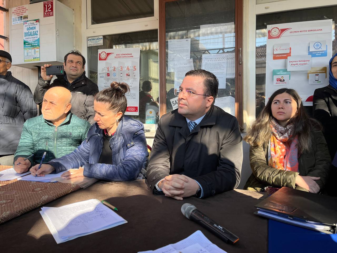 Gönen halkı birleşti: Toros´a ait fabrika istenmiyor Balıkesir’in Gönen ilçesinde faaliyet gösteren, Toros Yenilenebilir Enerji Üretim A.Ş.’ye