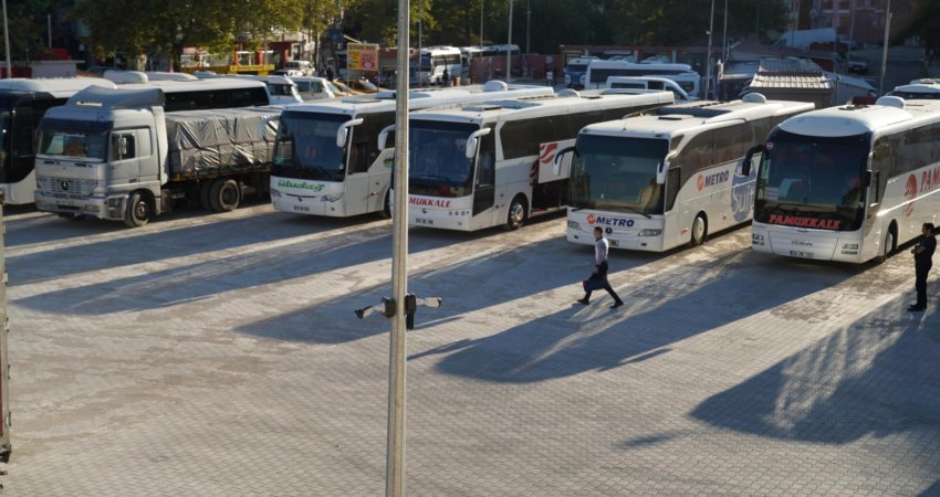 ‘’YENİ TERMİNAL, YENİ TIR PARKI!” Erdek’te önemli yatırımları hayata geçiren Balıkesir Büyükşehir Belediyesi, şehirdeki ulaşım