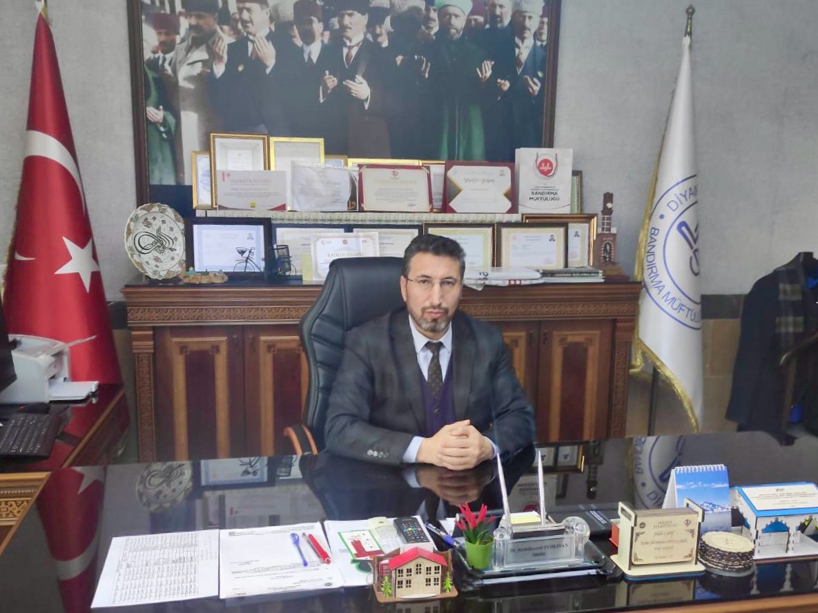 Bandırma Müftüsü Dr. Abdülhamid Pehlivan, Miraç Kandili dolayısıyla mesaj yayınlayarak