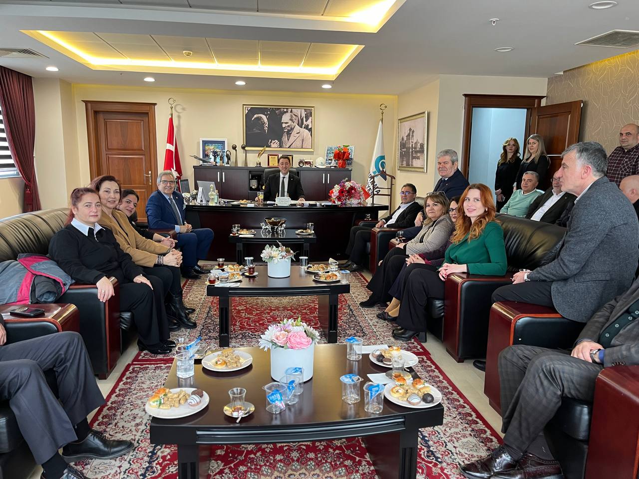 Bandırma siyasi sahnesinde önemli bir buluşma gerçekleşti. Çekişmeli aday adaylığı