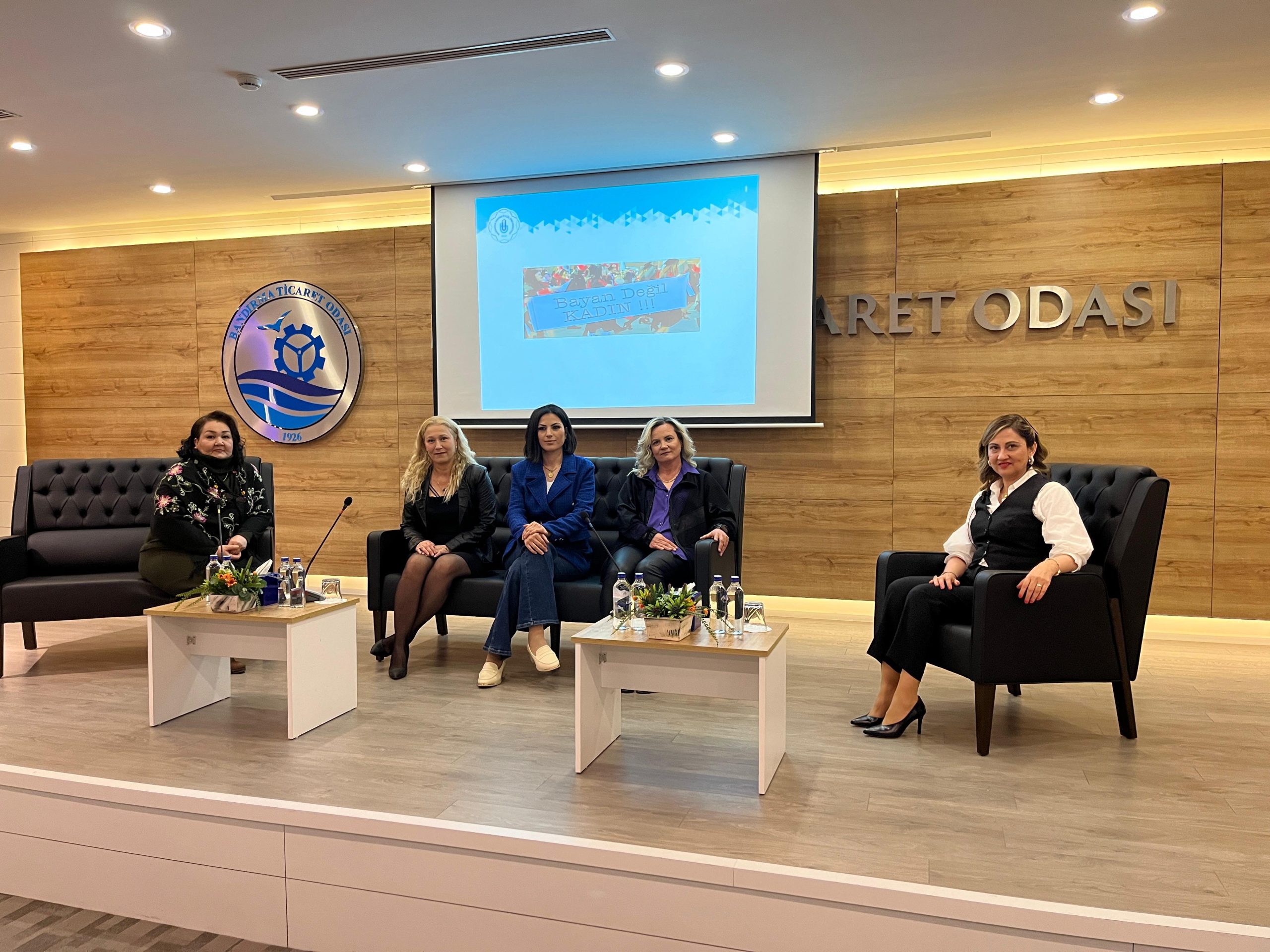 TOPLUMSAL CİNSİYET ROLLERİNE BAŞKALDIRAN “BANDIRMALI” KADINLAR Bandırma Ticaret Odası Kadın Girişimciler Kurulu tarafından “8 Mart Dünya