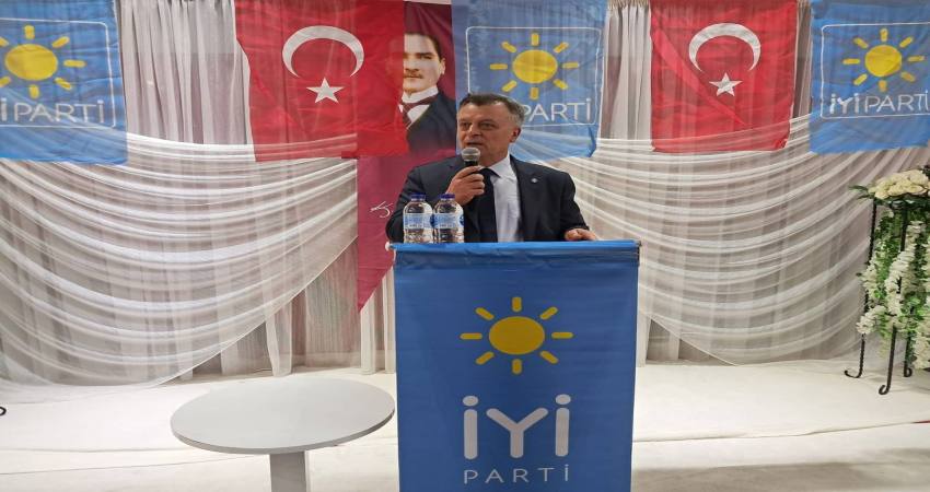 İYİ’LER BANDIRMA’DAN SESLENDİ İYİ Parti Balıkesir Büyükşehir Belediye Başkan Adayı Turhan Çömez ve