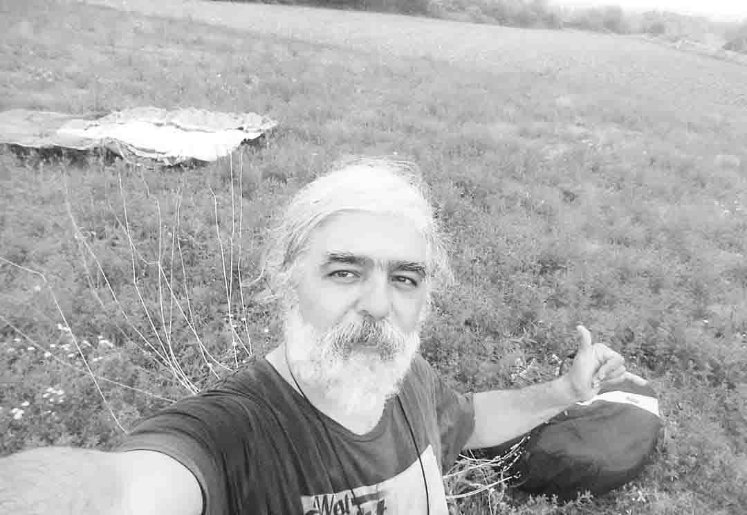 Balıkesir’in Edremit ilçesi Kazdağları’nda M.F.Ş. yönetimindeki yamaç paraşütü Altınoluk Cam