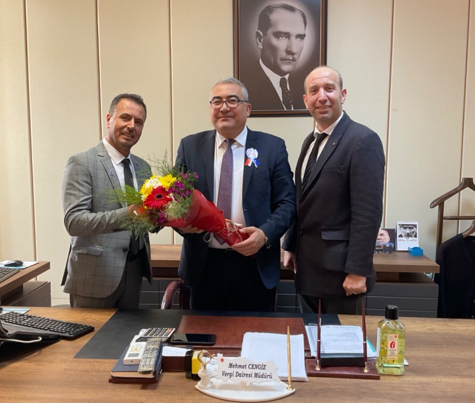 DEVA Partisi, Vergi Haftası Dolayısıyla Bandırma Vergi Dairesi’ni ziyaret ederek
