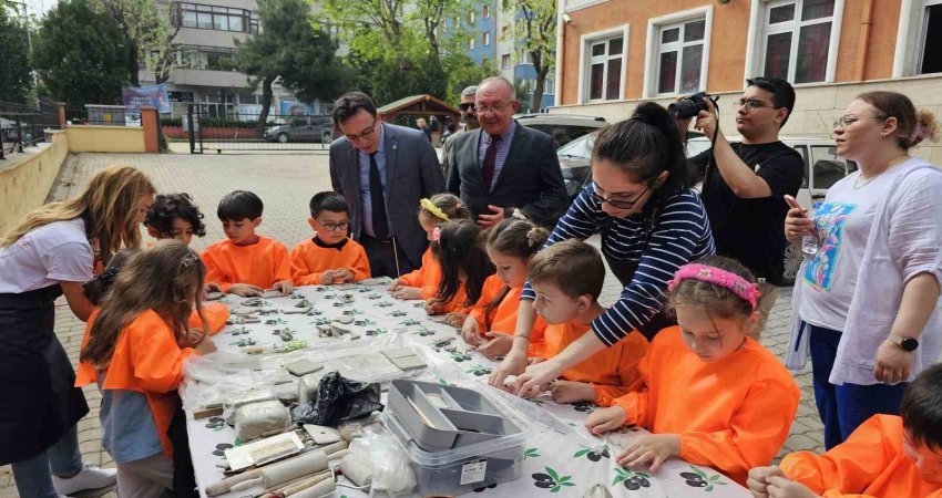“Minik eller büyük hayaller” etkinlikleri başladı Balıkesir’in Bandırma ilçesinde, Bandırma Halk Eğitimi Merkezi, “Hayat Boyu Öğrenme