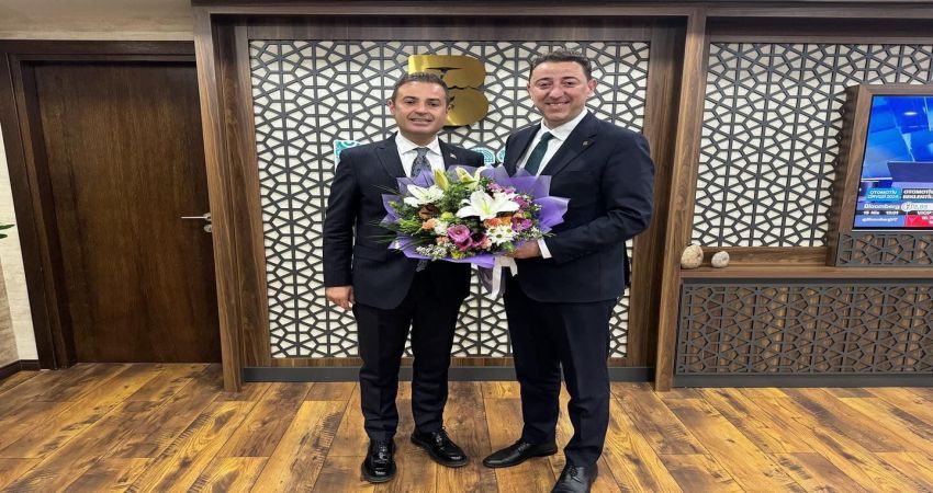 TOLGA TOSUN’DAN AHMET AKIN’A ZİYARET Önceki dönem Bandırma Belediye Başkanı Av. Tolga Tosun, Balıkesir Büyükşehir