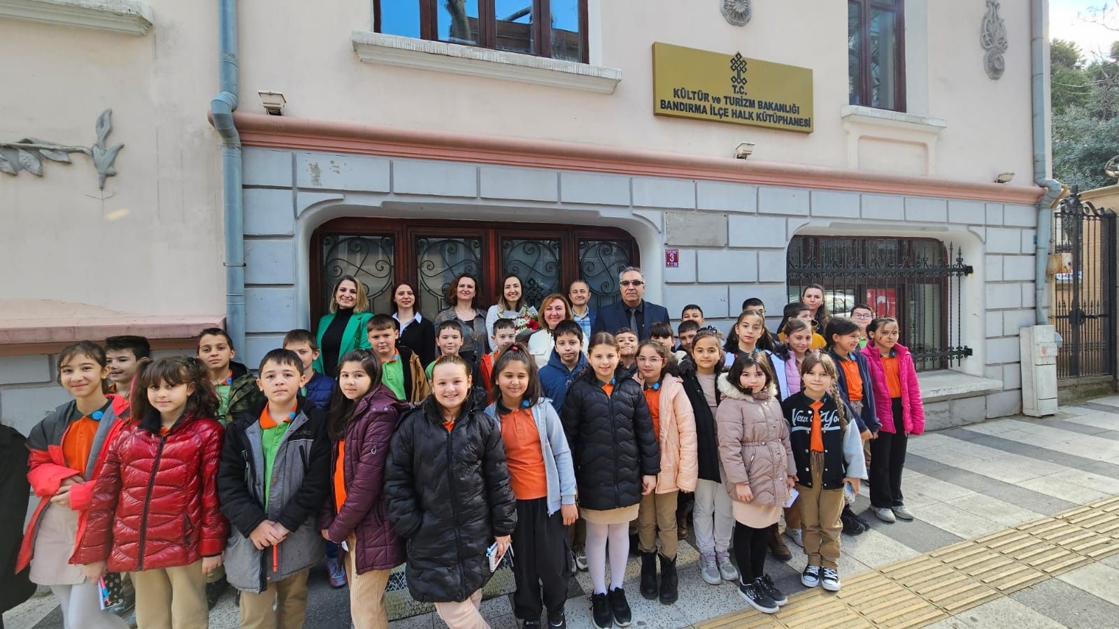 1964 Yılında bu yana ülkemiz genelinde kutlanan “Kütüphane Haftası” Bandırma’da