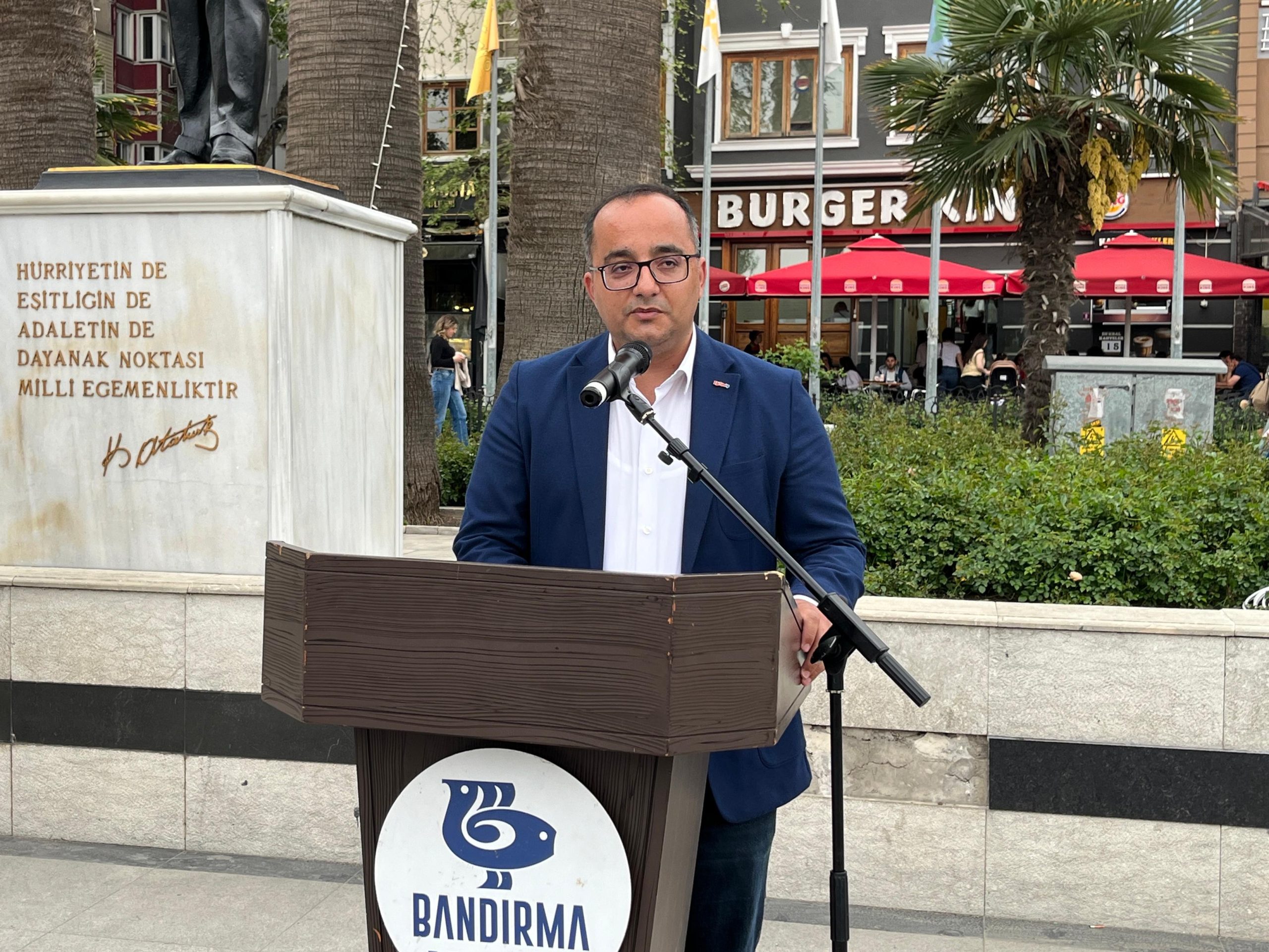 Köy Enstitüleri kuruluşunun 84. Yılı dolayısıyla Bandırma’da gerçekleştirilen etkinliklerle anıldı.