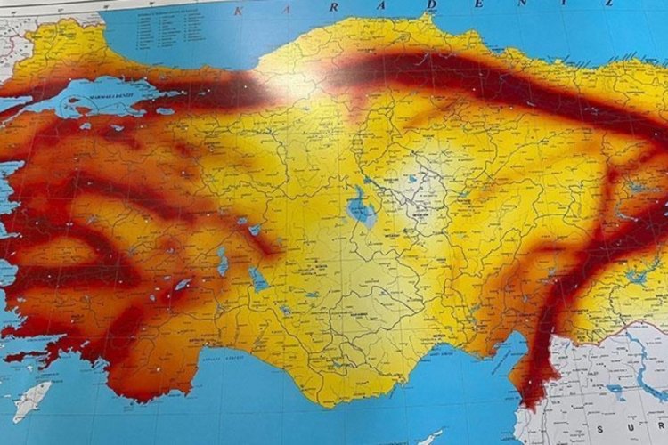 Uzman isim fay hattını işaret edip uyardı! ‘Önümüzdeki 10 yıl içinde 7 ve üzeri deprem olabilir’ Türkiye’de son birkaç gündür peş peşe farkı bölgelerde depremler meydana