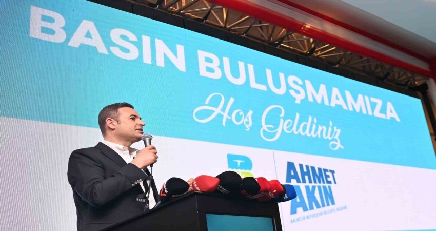 Başkan Ahmet Akın: Belediye şirketlerinden tek kuruş almayacağım Basın mensuplarıyla bir araya gelerek mevcut yönetim anlayışı hakkında bilgilendirmelerde