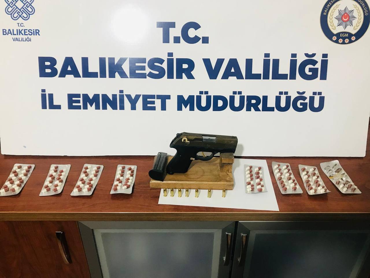Bandırma’da bekçilerin durumundan şüphelenerek üzerini aradığı şahıstan tam 102 adet