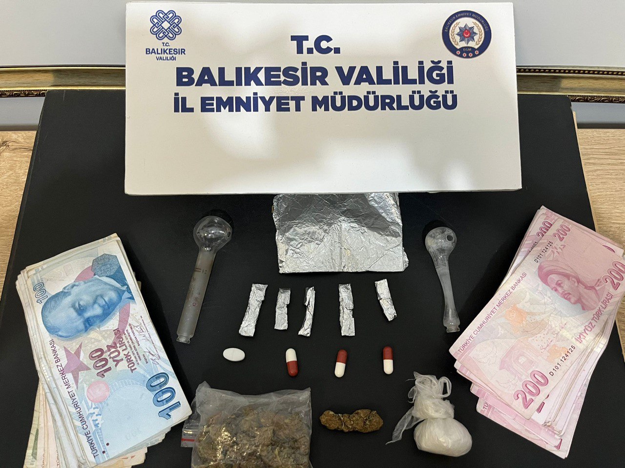 Balıkesir’in Bandırma ilçesinde Emniyet Müdürlüğü Devriye Ekipler Amirliği ile çarşı