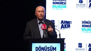 Balıkesir Büyükşehir Belediyesi tarafından düzenlenen Balıkesir Dönüşüm Kongresi’nde konuşan Deprem
