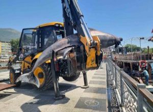 Büyükşehir Belediyesi Park ve Bahçeler Dairesi Başkanlığı, Gemlik’te yaptığı dalgıçlarla