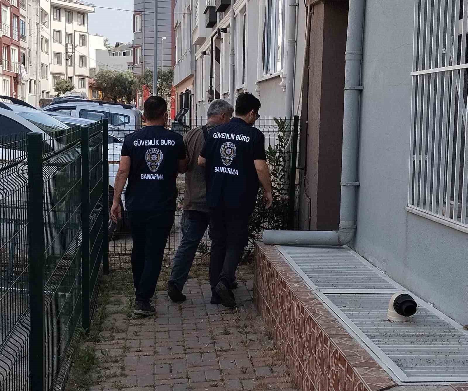 Bandırma’da asılsız paylaşım yapan şahıs yakalandı Balıkesir’in Bandırma ilçesi Emniyet Müdürlüğü tarafından yapılan sanal devriye hizmetleri
