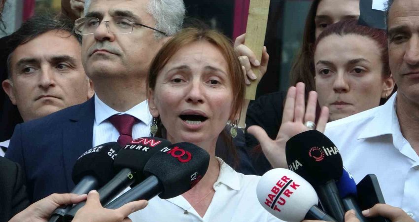 Ata Emre Akman cinayeti davası 12 Temmuz’a ertelendi Balıkesir’de Ata Emre Akman’ın kuryelik yaparken hunharca öldürülmesiyle ilgili davanın