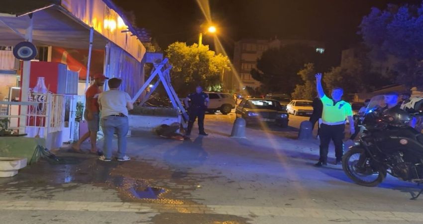 Erdek’te erkek arkadaşı tarafından vahşice bıçaklandı Balıkesir’in Erdek ilçesinde bir kadın, erkek arkadaşı olduğu iddia edilen