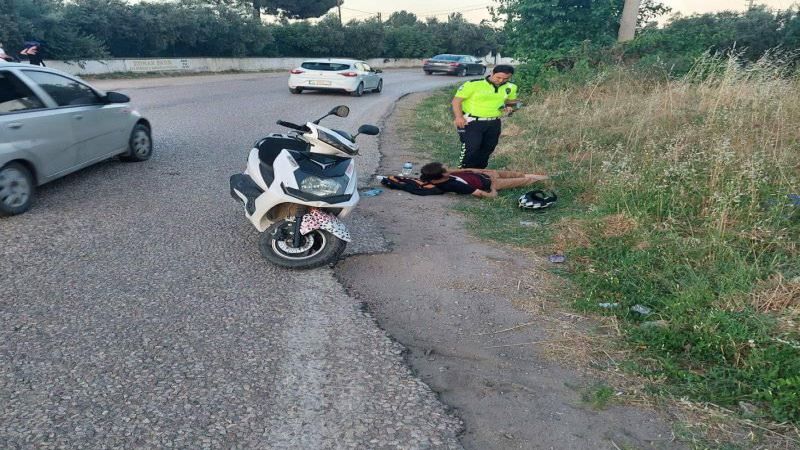 Erdek’te tek taraflı trafik kazası: 1 kişi yaralandı Balıkesir’in Erdek ilçesinde alkollü motosiklet sücüsü motosikletinin hakimiyetini kaybederek kaza