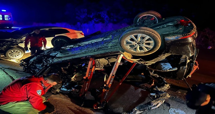 Gönen’de feci kaza 1 ölü 2 yaralı Balıkesir’in Gönen ilçesinde meydana gelen çift taraflı trafik kazasında 1