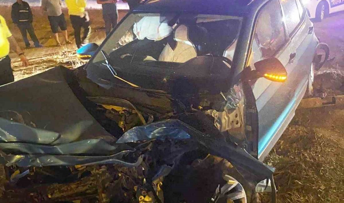 Kırmızı ışıkta geçen tır otomobile çarptı Bursa’nın Karacabey ilçesinde kırmızı ışık ihlali yapan tır, otomobili biçti.