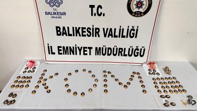 Balıkesir’de kuyumcu esnafına sahte altın bozdurarak piyasaya sürmeye çalışan 4