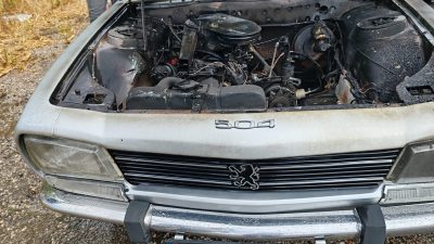 Balıkesir’in Manyas ilçesine bağlı Haydar Mahallesi'nde hareket halindeki bir aracın