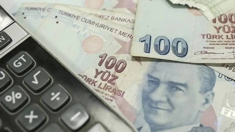 Kredi çekenleri ilgilendiriyor: Banka faizleri düşüşe mi geçti? İhtiyaç ve tüketici kredileri son aylarda düşmeye başladı. Merkez Bankası