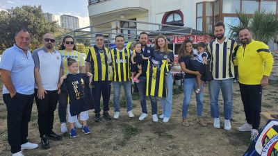 Bandırma'da Fenerbahçe takımını desteklemek amacıyla kurulan "Harbi Fenerbahçeliler" grubu, bir