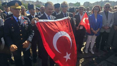 Balıkesir’in Bandırma ilçesine, Türkiye Cumhuriyeti’nin kurucusu Gazi Mustafa Kemal Atatürk’ün,