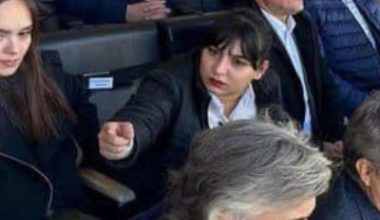 Balıkesir'in Bandırma ilçesinde Bandırma CHP Gençlik Kolları Başkanı Cemile Çetinkaya,
