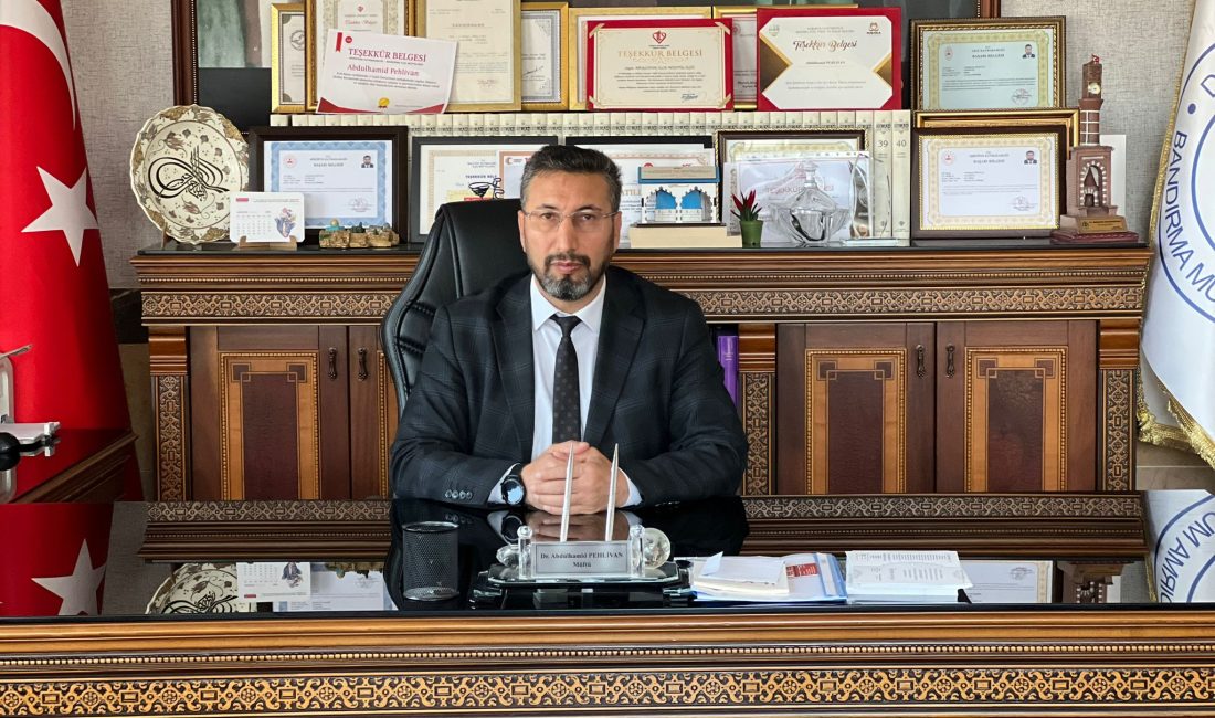 Bandırma İlçe Müftülüğü, hac ibadetine gitmek için uzun süredir bekleyen