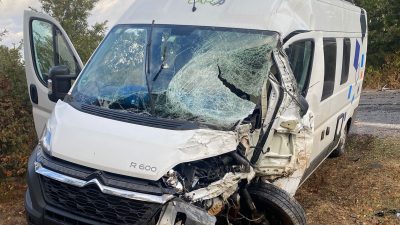 Balıkesir'in Balya ilçesi Havutbaşı Mahallesi'nde meydana gelen trafik kazasında iki