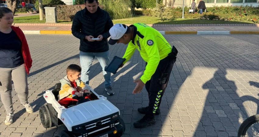 Gönen’de Trafik Denetimleri Sıkılaştırıldı: 48 Araç Kontrol Edildi, 9 Araca Ceza Gönen İlçe Emniyet Müdürlüğü, trafik güvenliğini artırmak ve kazaların önüne