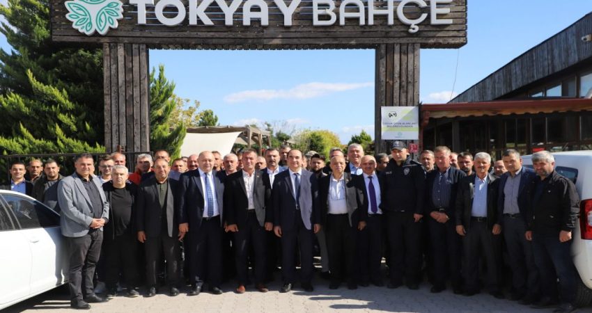 Gönen'de 19 Ekim Muhtarlar Günü, düzenlenen tören ve etkinliklerle kutlandı.