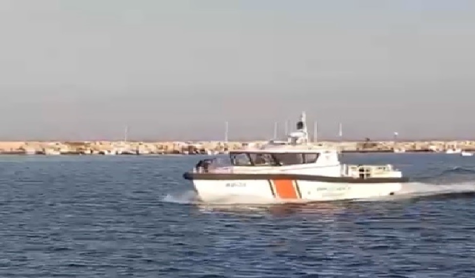 Çanakkale'nin Biga ilçesinde alabora olan teknedeki 7 kişi, Sahil Güvenlik