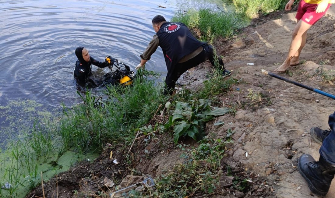 Balıkesir'in Susurluk ilçesinde çayda yüzmek isteyen bir kişi hayatını kaybetti.