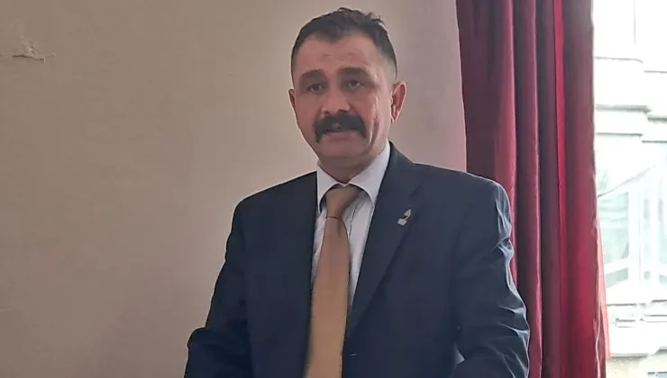 Gökhan Çoban’dan Dursun Mirza’ya Kadro Uyarısı: “Verilen Sözler Tutulmalı” Zafer Partisi'nin 2. Olağan Genel Kurulu'nda dikkat çeken bir konuşma