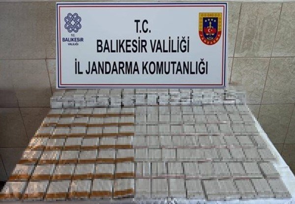 Jandarma tütün kaçakçılarına göz açtırmıyor Balıkesir’de jandarma ekipleri 96 ekip ile 306 personel ve 2