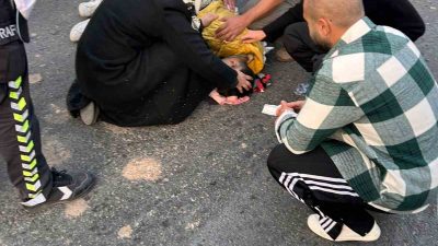 Balıkesir’in Edremit ilçesinde yaya geçidinde, karşıdan karşıya geçmekte olan 16