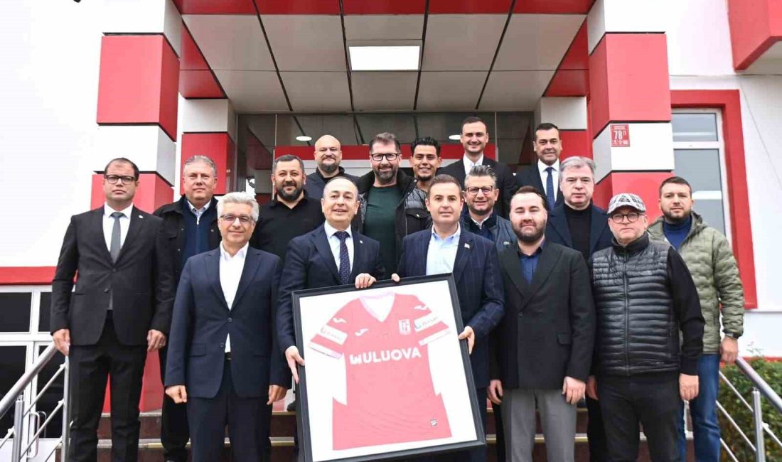Balıkesir Büyükşehir Belediye Başkanı Ahmet Akın, Balıkesirspor Kulübü’nü ziyaret etti.