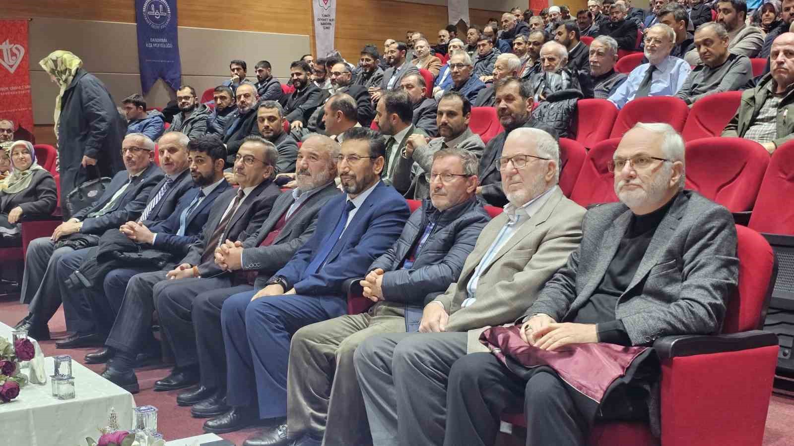 Balıkesir’in Bandırma ilçesinde Balıkesir İl Müftülüğü tarafından "Değerleriyle Güçlü Ailem"