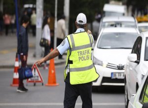 Kış lastiği kullanım zorunluluğu 1 Aralık itibarıyla başlayacak. Şehir içi