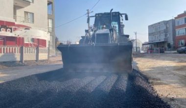Bandırma Belediyesi, kent genelindeki yol bakım ve onarım çalışmalarına hız