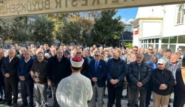 Bandırma Tuhafiyeciler Odası Başkanı Adnan Gemici'nin 84 yaşındaki annesi Bagiye