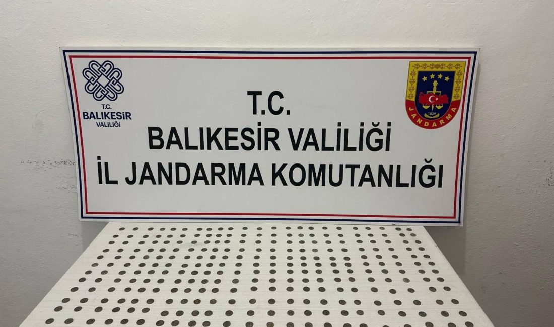 Balıkesir İl Jandarma Komutanlığı, kaçakçılık ve organize suçlara yönelik düzenlediği