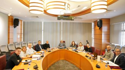 Bandırma Belediyesi, haftalık encümen toplantısını gerçekleştirdi. Belediye Başkanı Dursun Mirza’nın