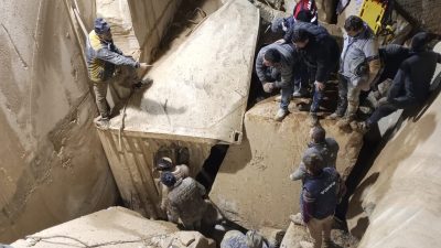 Balıkesir’in Marmara Adası ilçesi Saraylar Mahallesi’nde bulunan bir mermer ocağında