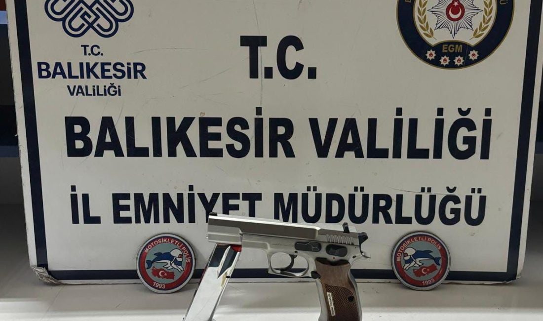 Aranan 53 şahıs yakalandı Balıkesir’de polis ekipleri tarafından yapılan uygulamalarda çok sayıda silah ve